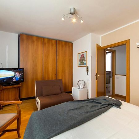 Casa Nel Rustico Foresteria Lombarda Hotel Misinto Luaran gambar
